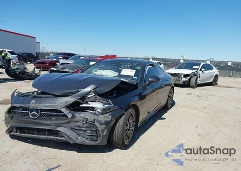 2024 Mercedes-Benz Cle 300 4Matic z USA, uszkodzony, nr VIN W1KMJ4HB4RF014981